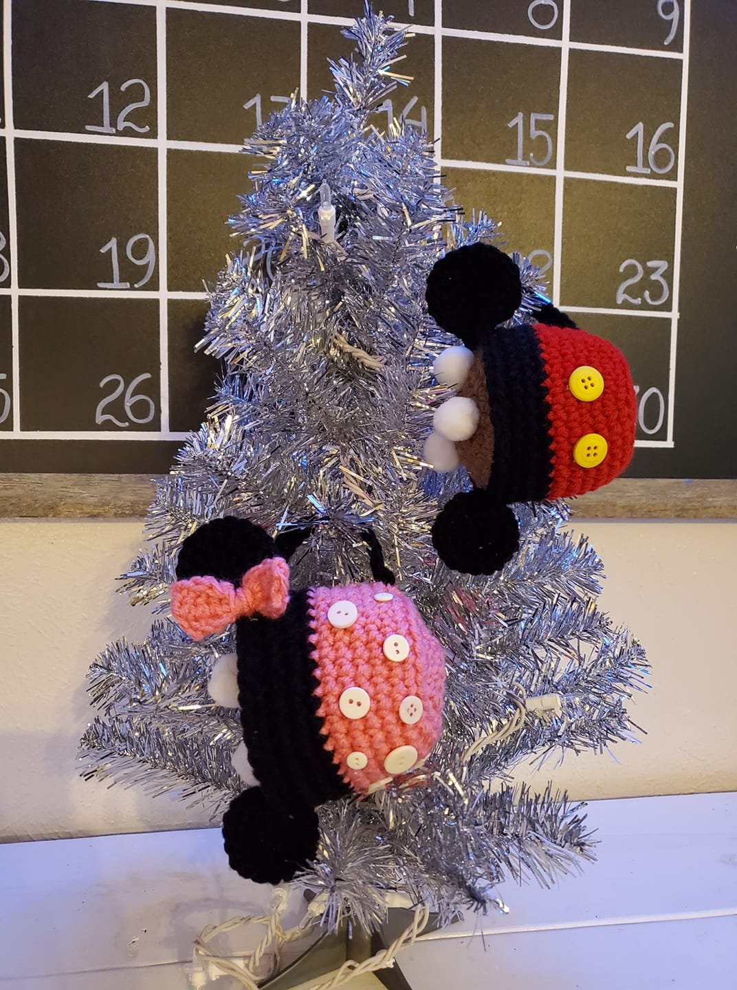 Crochet Mickey & Minnie Mouse hot cocoa mug ornaments